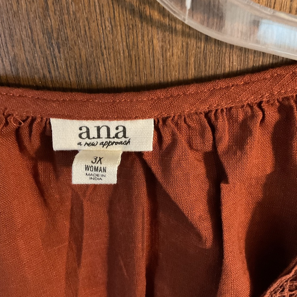 Women's Rust Top - Picture 2 of 3